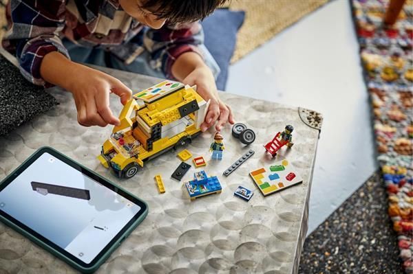 Конструктор LEGO City Фургон LEGO&reg; 276 Деталей afk-186573 фото