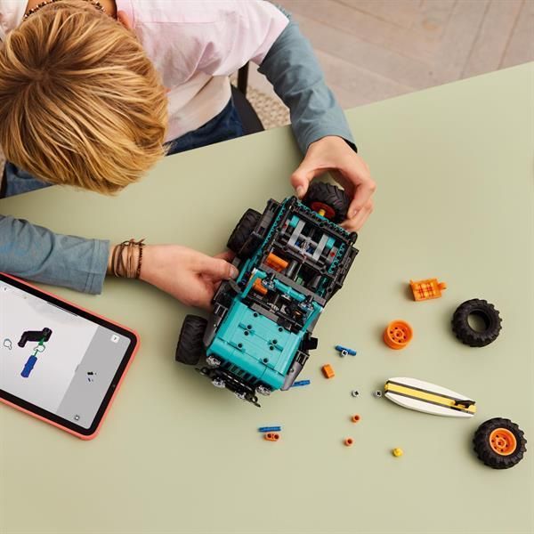 Конструктор LEGO&reg; Technic Позашляховик Jeep&reg; Wrangler Rubicon 723 деталі afk-186728 фото