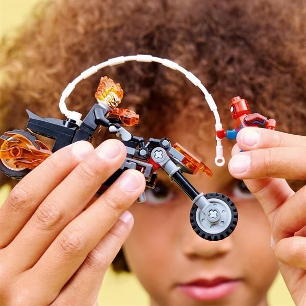 Конструктор LEGO Super Heroes Marvel Людина-павук vs Примарний вершник на мотоциклі 72 Деталі afk-186602 фото