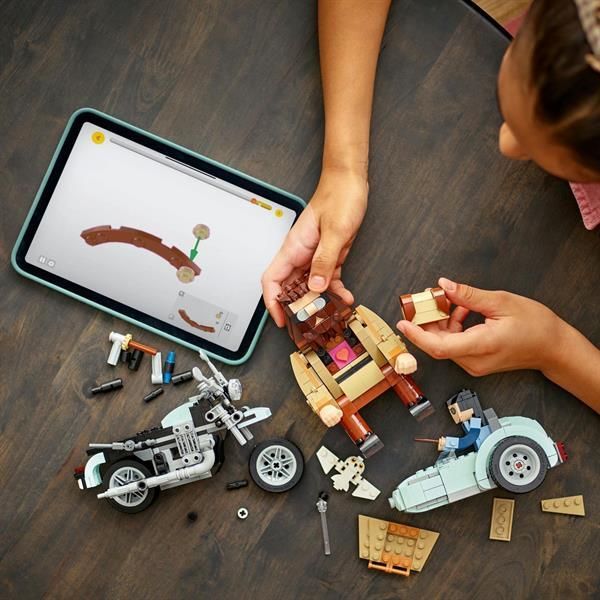 Конструктор LEGO Harry Potter Поїздка Геґріда й Гаррі на мотоциклі 617 деталей afk-100905 фото