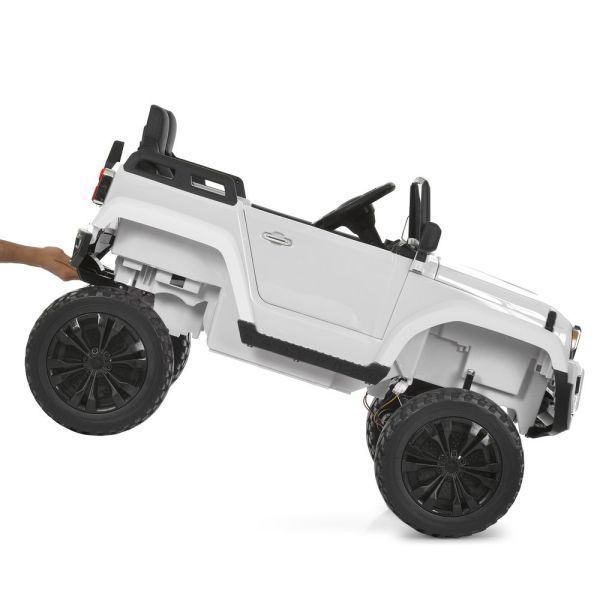 Детский электромобиль Джип Toyota Land Cruiser M 6296EBLR-1 двухместный, 4 мотора по 45W, EVA, кожа, MP3, Bluetooth, белый mp-331611 фото