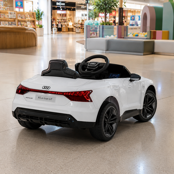 Детский электромобиль Bambi M 4938 EBLR-1 Audi RS e-tron GT белый, 2 мотора по 30W, EVA, экокожа, MP3, USB, TF, Bluetooth mp-276184 фото