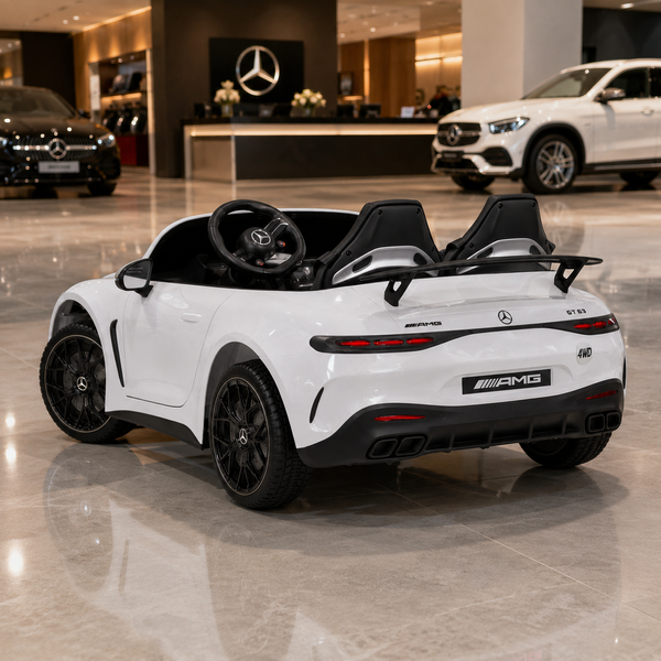 Дитячий електромобіль Mercedes-AMG GT R Roadster M 6313EBLR-1 білий, двомісний, 4 мотори по 200W, EVA, шкіра, MP3, Bluetooth mp-339068 фото