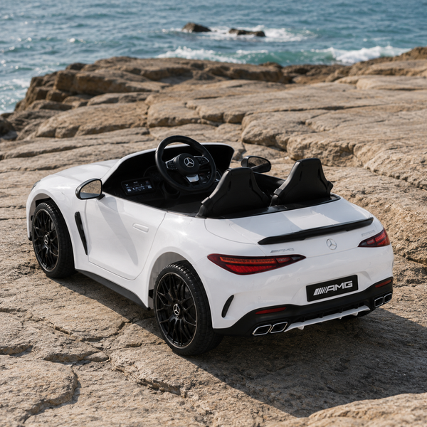 Двухместный детский электромобиль Mercedes-AMG GT R Roadster M 6315EBLR-1 белый, 2 мотора по 320W, EVA, кожа, Bluetooth, MP3 mp-340542 фото