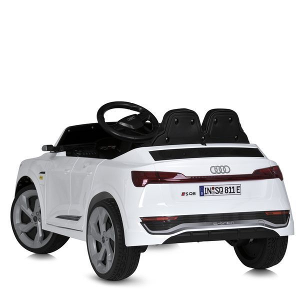 Дитячий електромобіль Bambi M 5899 EBLR-1 Audi SQ8, білий mp-299965 фото