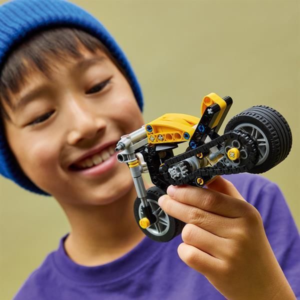 Конструктор LEGO Technic Жёлтый мотоцикл 151 деталь afk-186726 фото