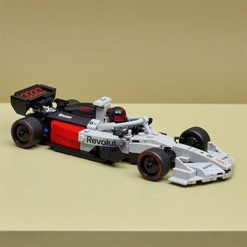 Конструктор LEGO&reg; Speed Champions Гоночний автомобіль Audi Revolut F1&reg; Team R26 216 деталей afk-186763 фото