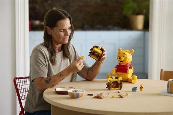 Конструктор LEGO&reg; Disney Вінні-Пух Класичний декор, 1399 деталей afk-186743 фото