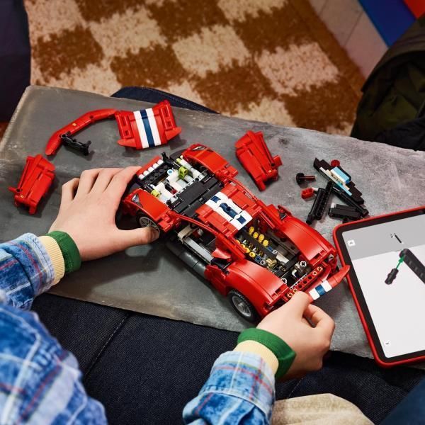 Конструктор LEGO&reg; Technic Автомобіль Ferrari 488 PISTA afk-186912 фото