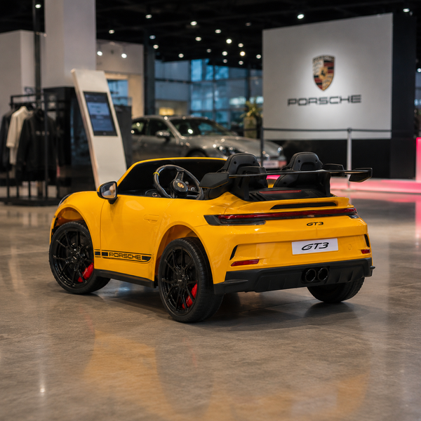 Двухместный детский электромобиль Porsche 911 GT3 RS M 6111AL-6, 2 мотора по 320W, надувные резиновые колеса, кожа, MP3, Bluetooth, желтый mp-326471 фото