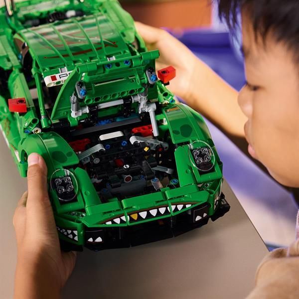 Конструктор LEGO Technic Автомобиль Porsche 911 GT3 R REXY AO Racing 1313 Деталей afk-186534 фото