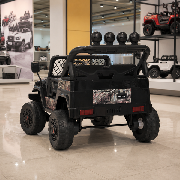 Детский электромобиль Джип Toyota FJ Cruiser 2566AEBLR-18 двухместный, 4 мотора по 35W, EVA, кожа, MP3, USB, Bluetooth, камуфляжно-коричневый mp-317641 фото