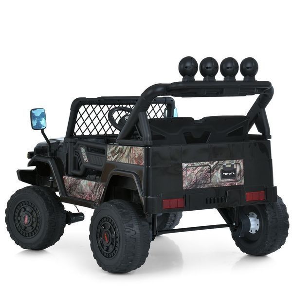 Детский электромобиль Джип Toyota FJ Cruiser 2566AEBLR-18 двухместный, 4 мотора по 35W, EVA, кожа, MP3, USB, Bluetooth, камуфляжно-коричневый mp-317641 фото