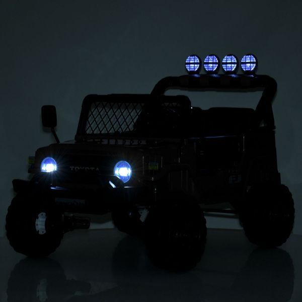 Детский электромобиль Джип Toyota FJ Cruiser 2566AEBLR-5 двухместный, 4 мотора по 35W, EVA, кожа, MP3, USB, Bluetooth, зеленый mp-317644 фото